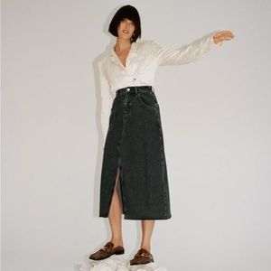 Zara Black Midi Denim Skirt NWOT
